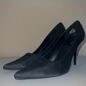 Frederick’s of Hollywood High Heel Pumps